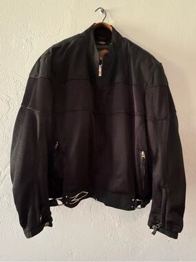 Men’s Power Trip Motorcycle Jacket Size Large Jet Black Padded Ventilated